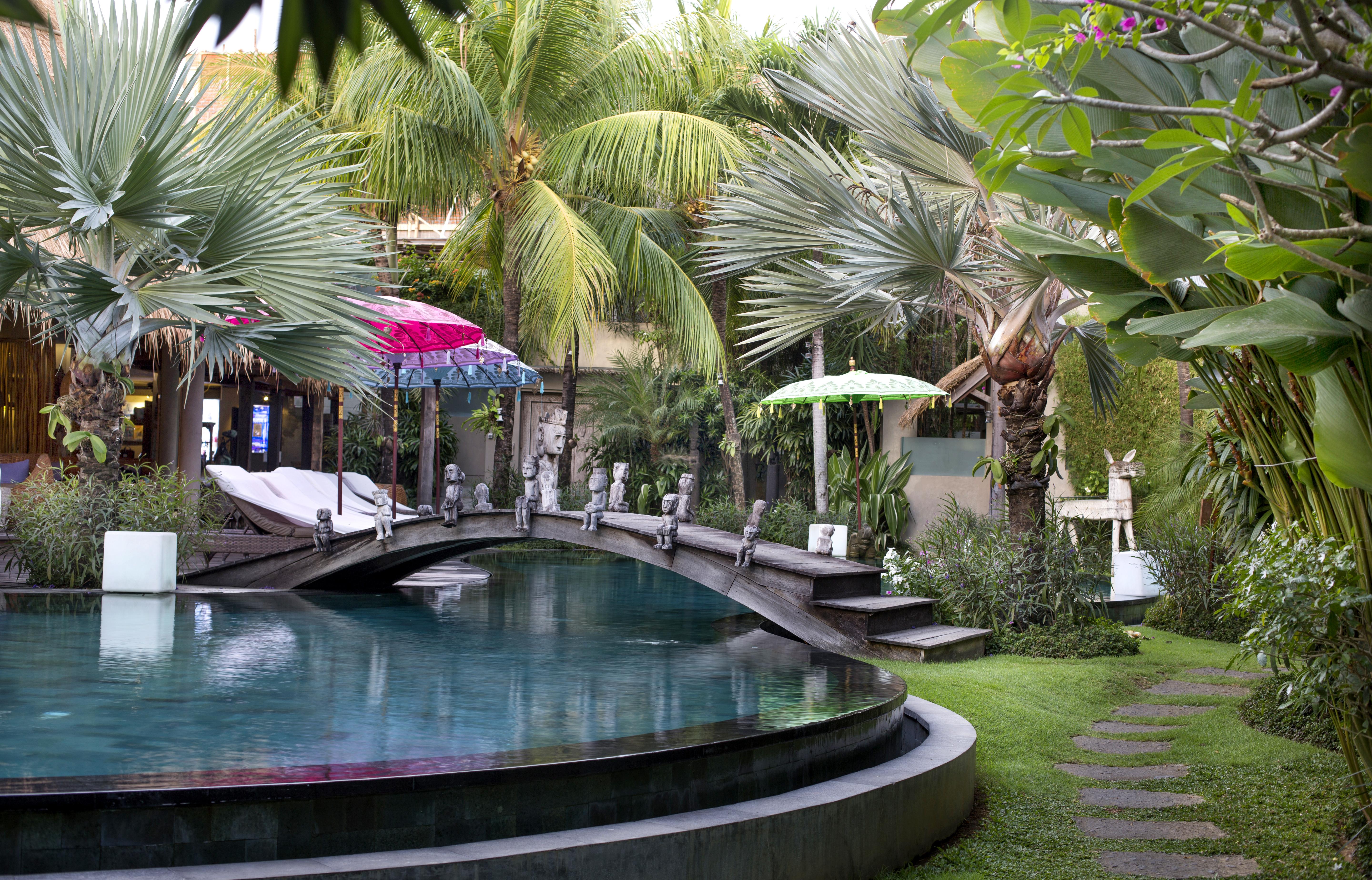 Blue Karma Dijiwa Seminyak Hotel Exterior photo